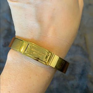 Michael Kors gold bracelet